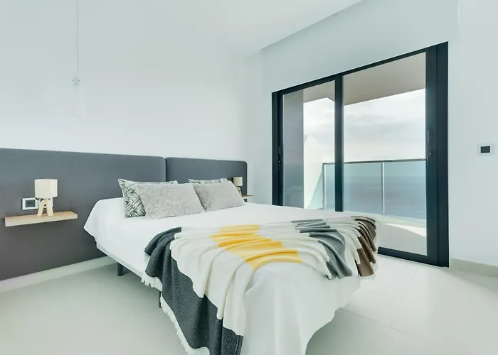 Sunset Drive 128 Luxury Retreat By Car بينايدورم